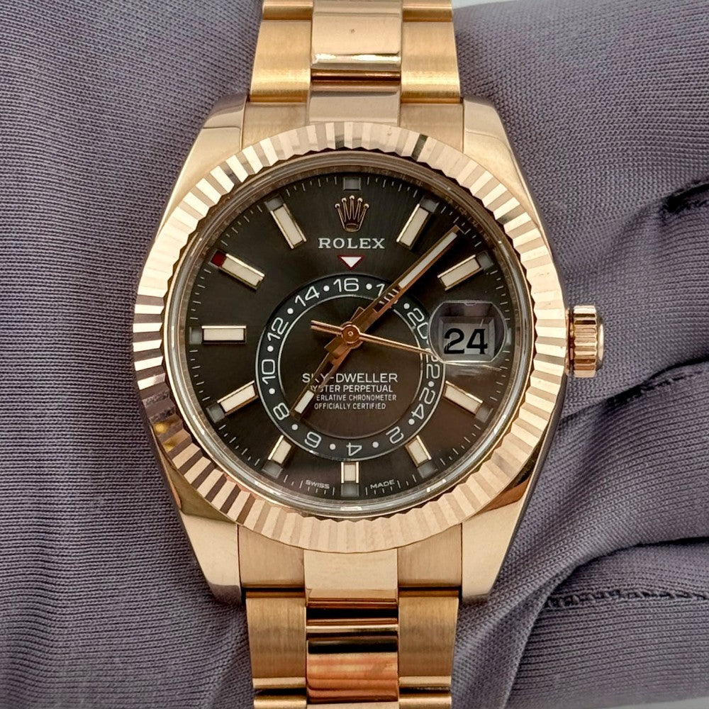 Pre-Owned Rolex Sky-Dweller 326935