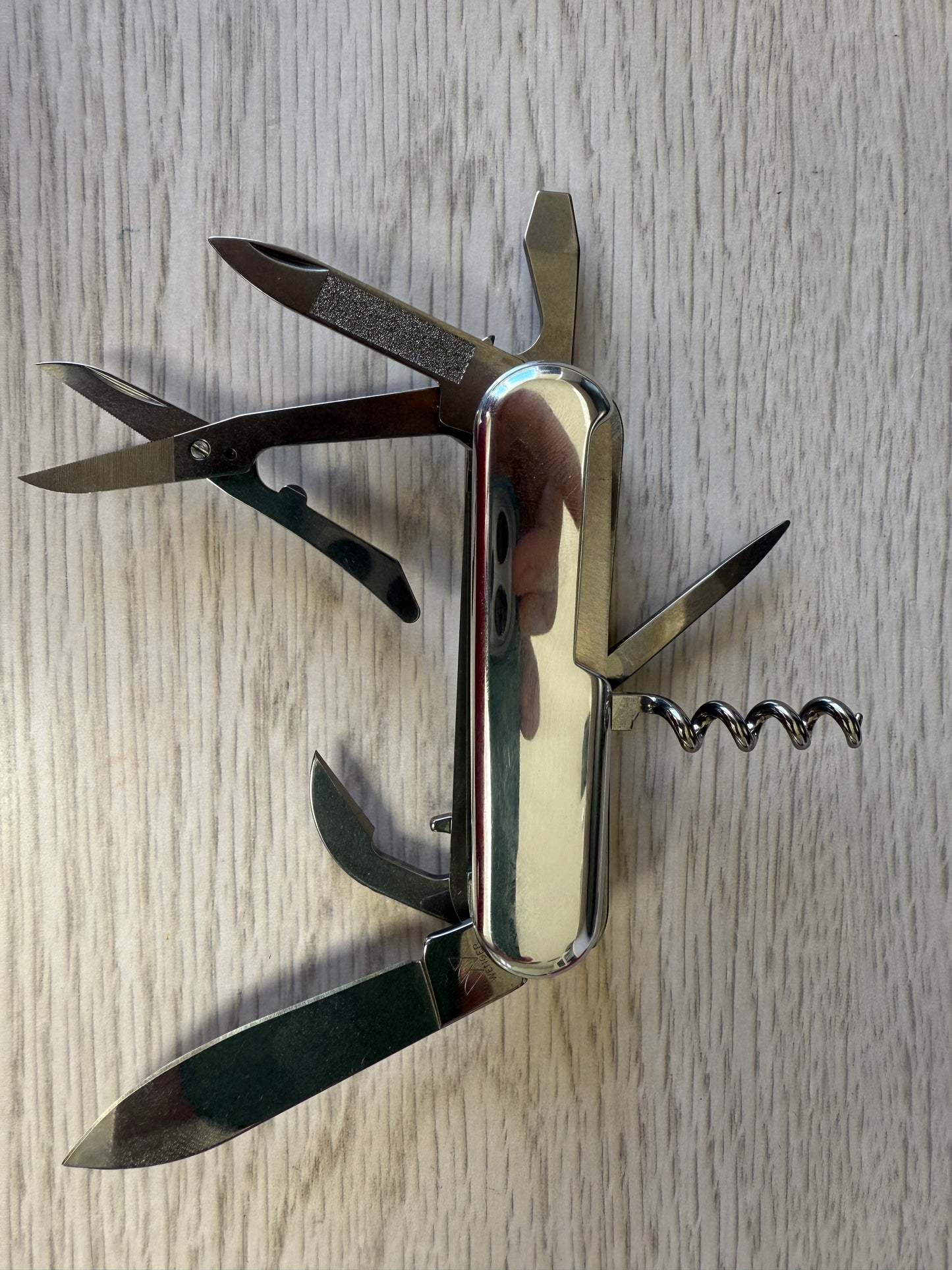 BREITLING Wenger Swiss Army Knife