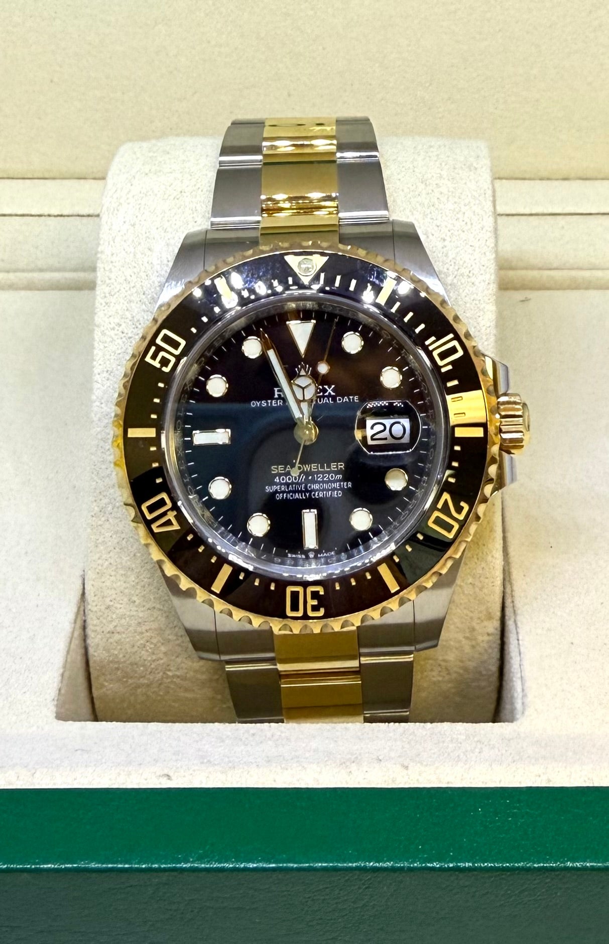 Pre-owned Rolex Sea-Dweller 126603