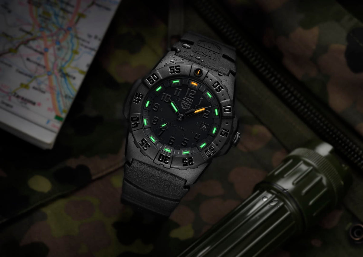 Luminox Watch, New Navy SEAL 3550, 44 mm, Military Dive Watch, Blackout XS.3551.BO