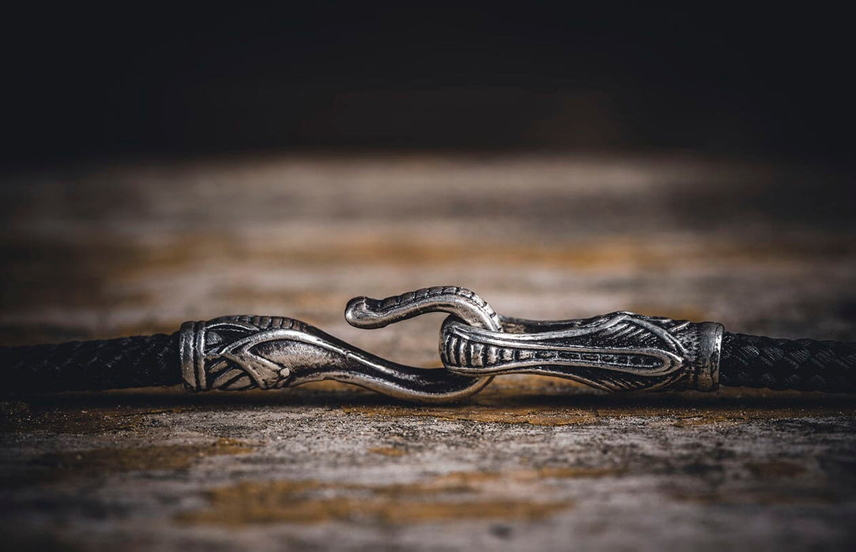 William Henry KNIVES B02 Tudor