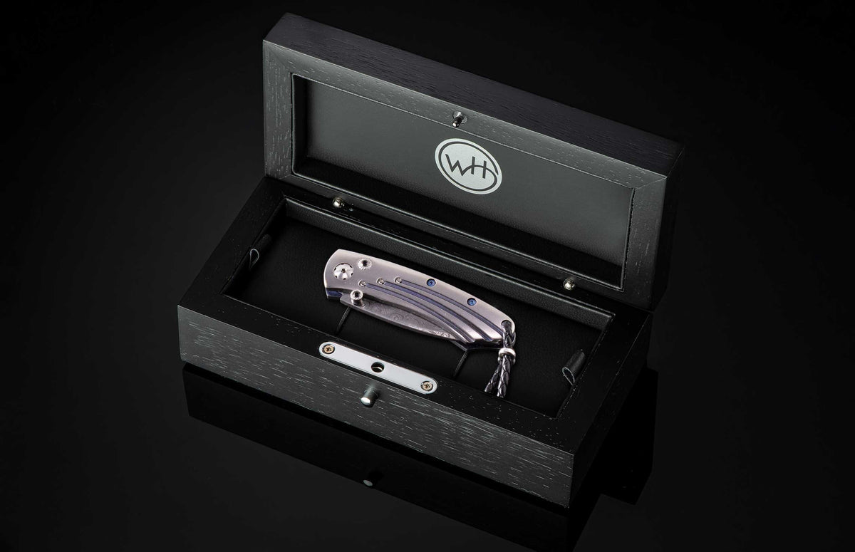 William Henry KNIVES B04 Ares II