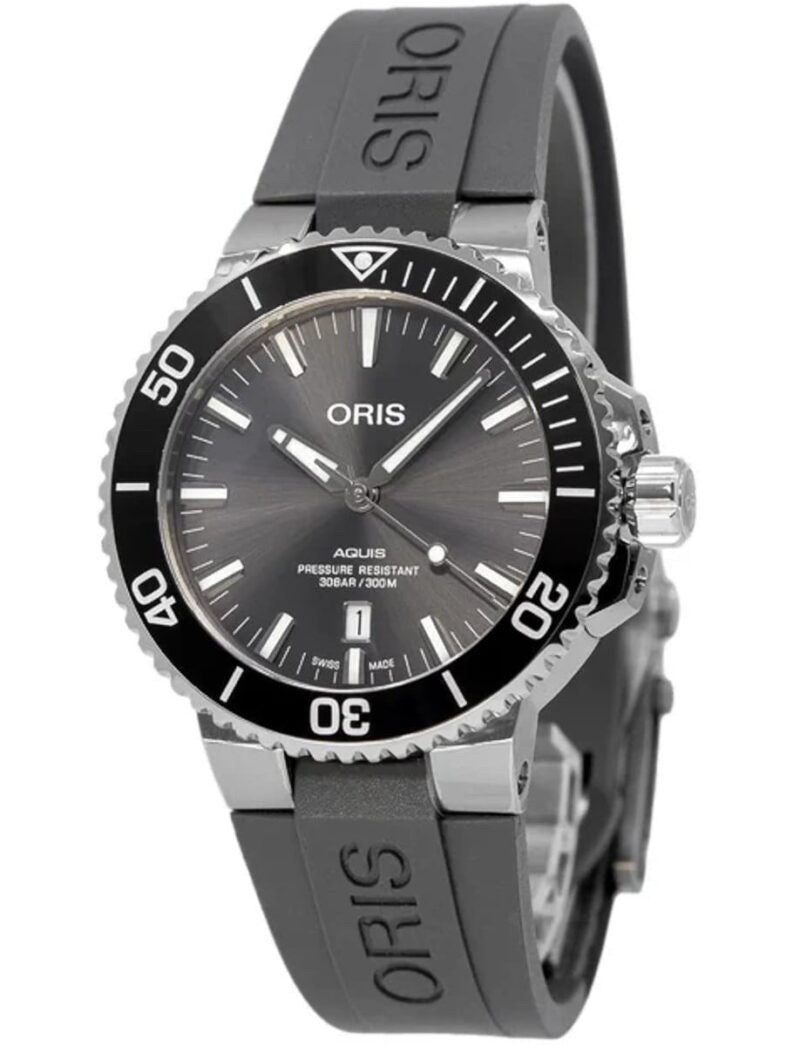 Aquis Titanium Date