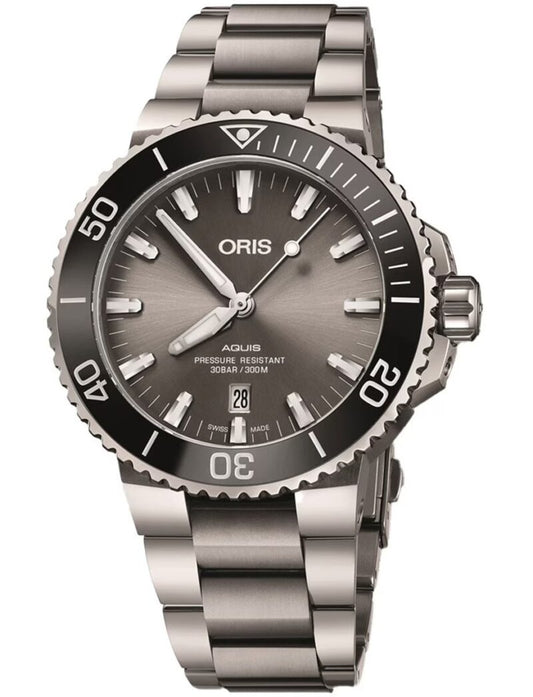 Aquis Titanium Date