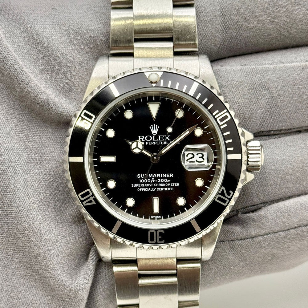 Pre-Owned Rolex Submariner 16610LN