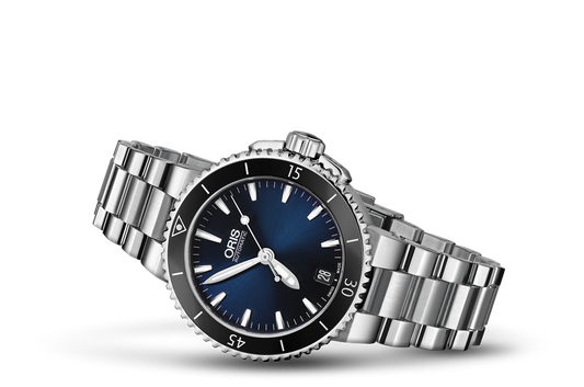 Oris Aquis Date 01-733-7652-4135-07-8-18-01P