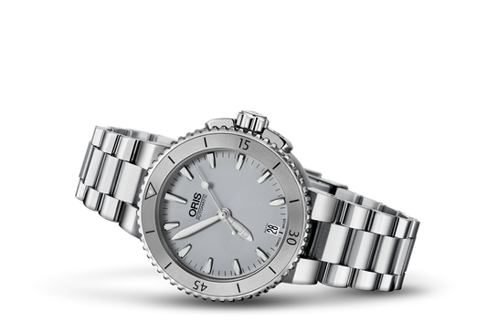 Oris Aquis Date 01-733-7652-4143-07-8-18-01P