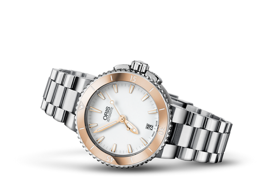 Oris Aquis Date 01-733-7652-4356-07-8-18-01P