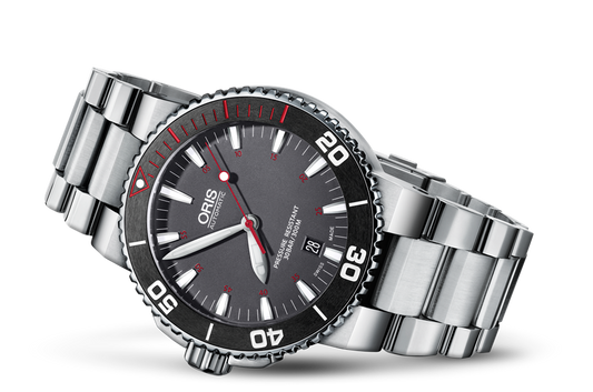 Oris Aquis Red Limited Edition 01-733-7653-4183-SET-MB