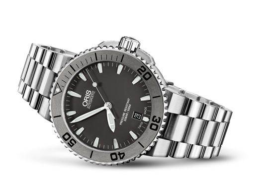 Oris Aquis Date 01-733-7676-4153-07-8-21-10P