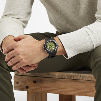 Luminox Watch, Outlet Navy SEAL Chronograph, 45mm, Military Dive Watch, Green XS.3597