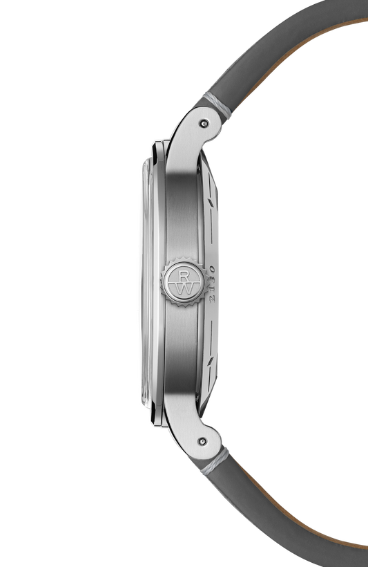 Raymond Weil simple Millesime Automatic Small Seconds Salmon Dial Watch, 35mm 2130-STC-80001