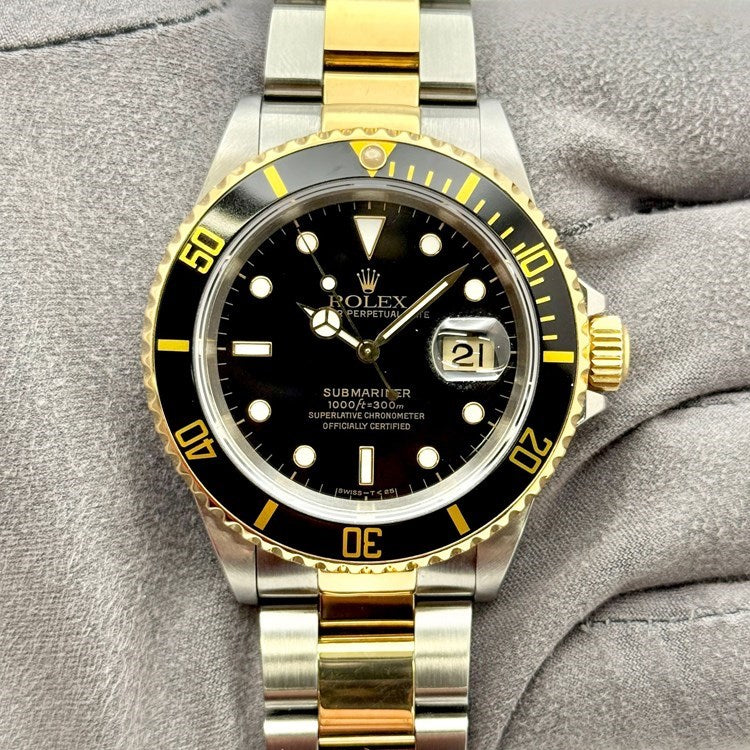Pre-Owned Rolex Submariner 16613