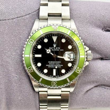 Pre-Owned Rolex Submariner 16610LV