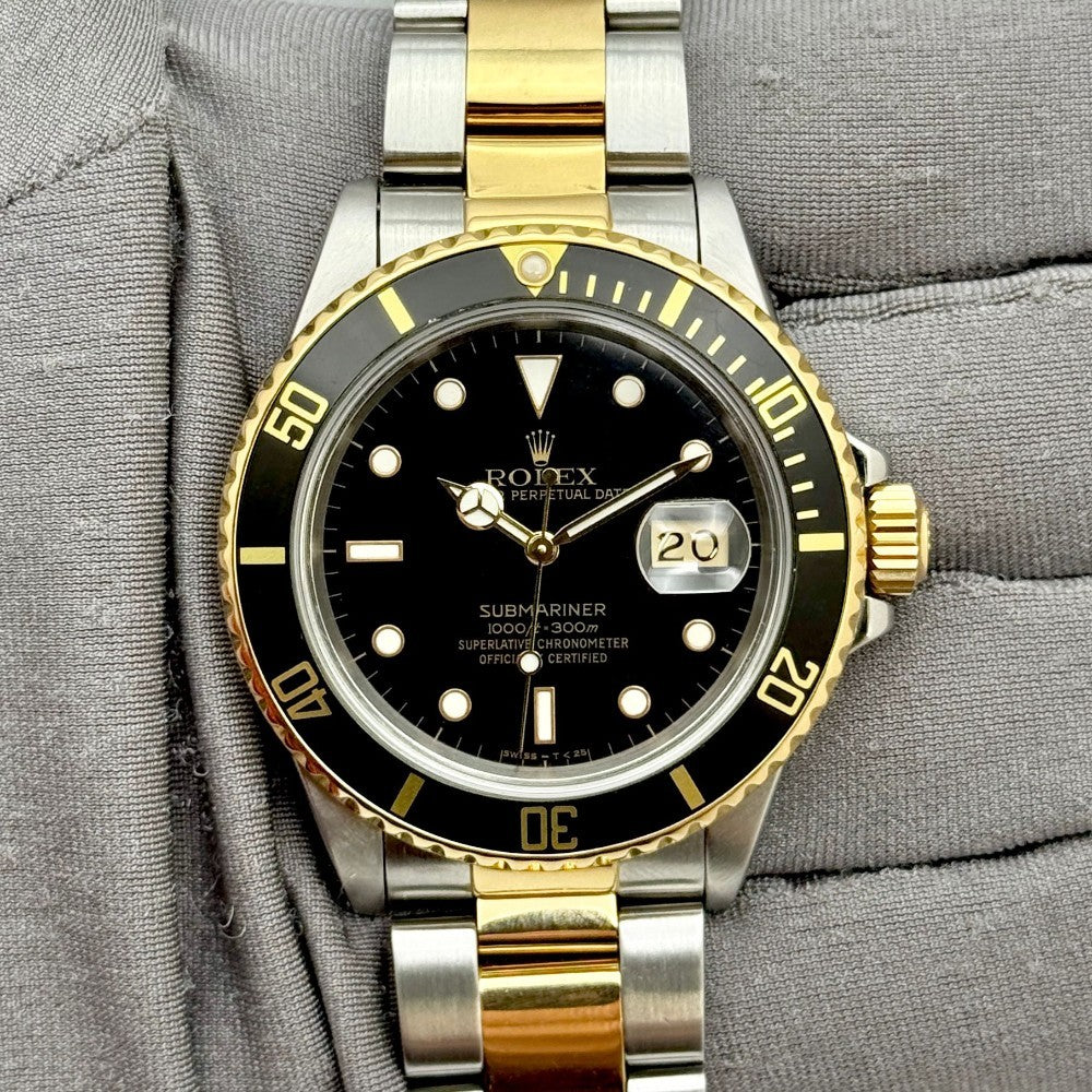 Pre-Owned Rolex Submariner 16803