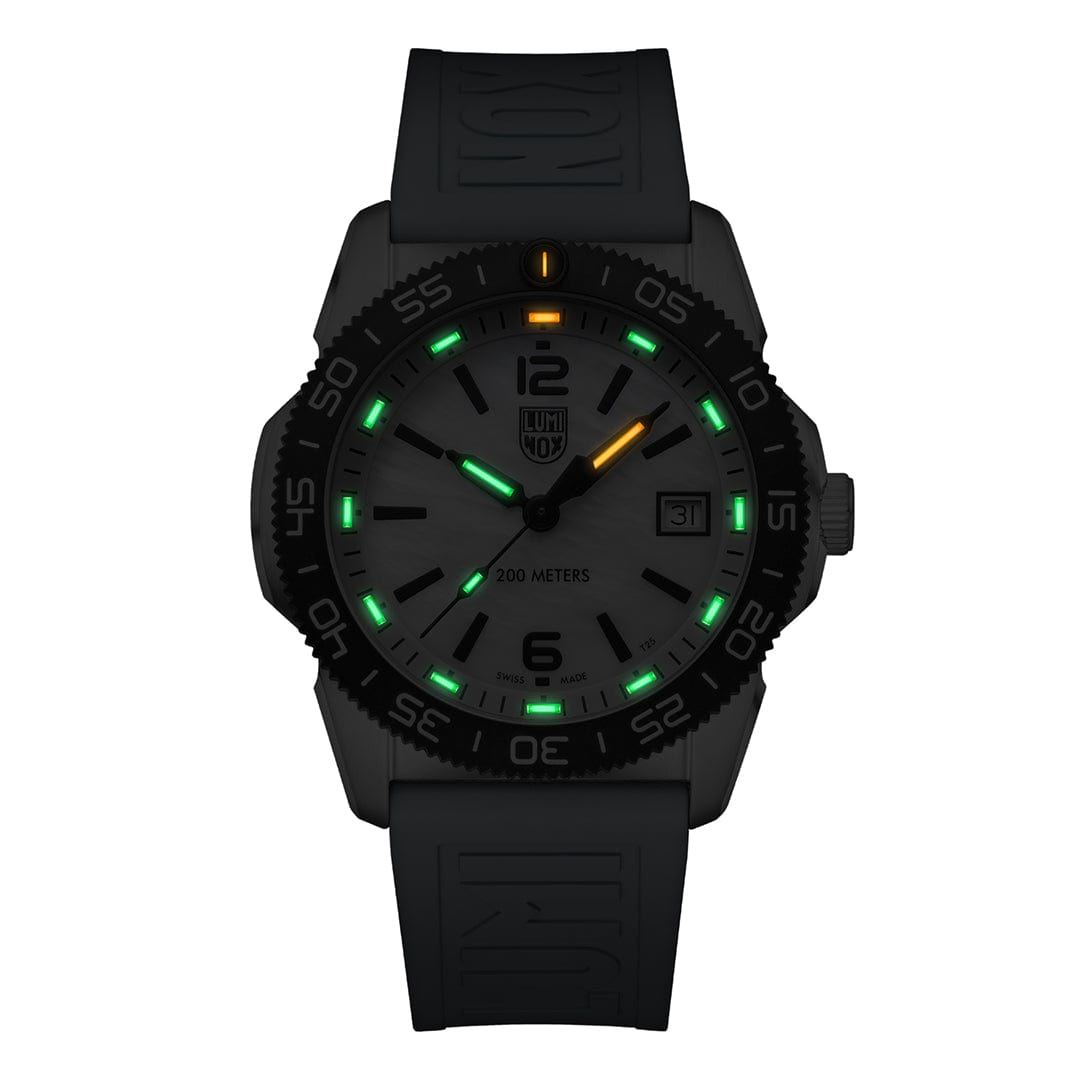 Luminox Pacific Diver Ripple, Mother of Pearl, 39 mm, Dive Watch XS.3124M