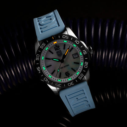 Luminox Pacific Diver Ripple, Mother of Pearl, 39 mm, Dive Watch XS.3124M