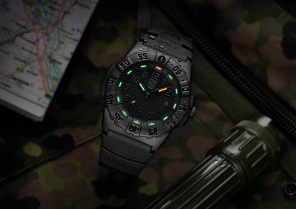 Luminox Watch, New Navy SEAL 3550, 44 mm, Military Dive Watch, Blackout XS.3551.BO