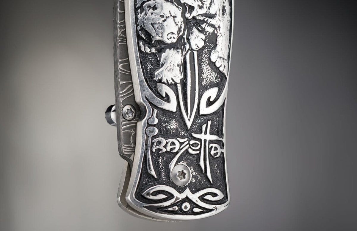 William Henry KNIVES B02 Redeemer
