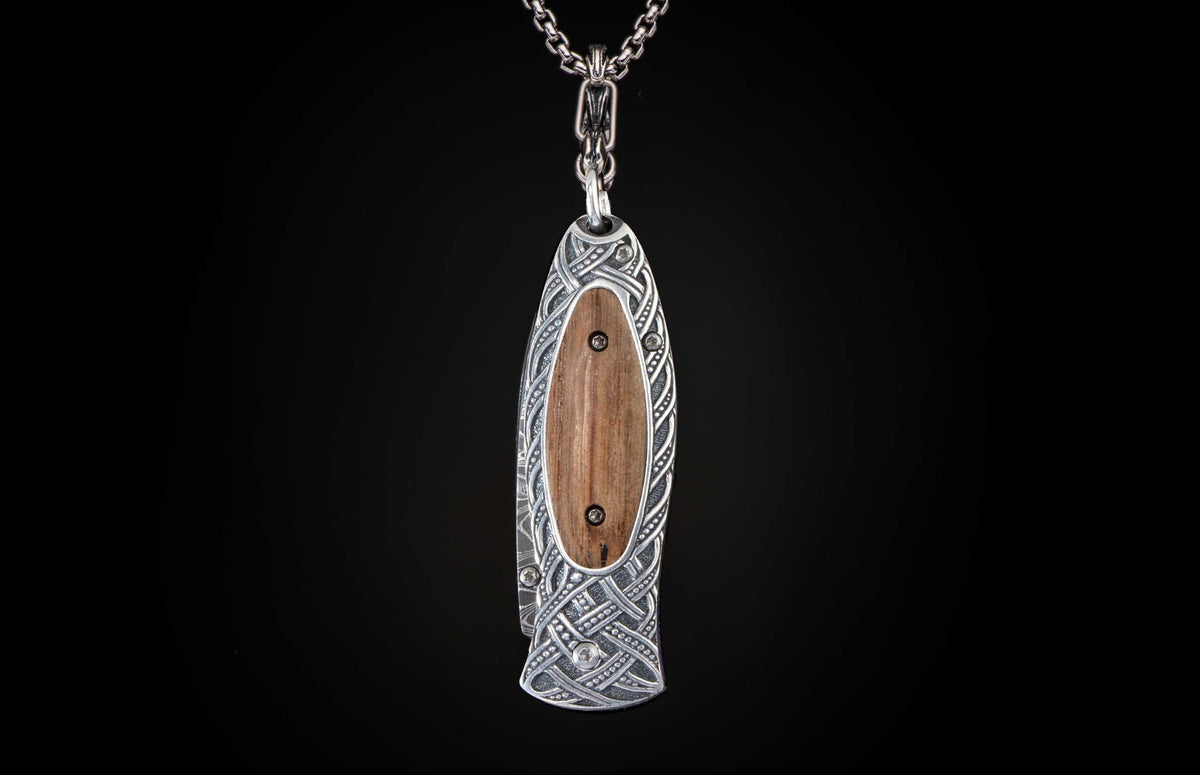 William Henry KNIVES B02 Victory