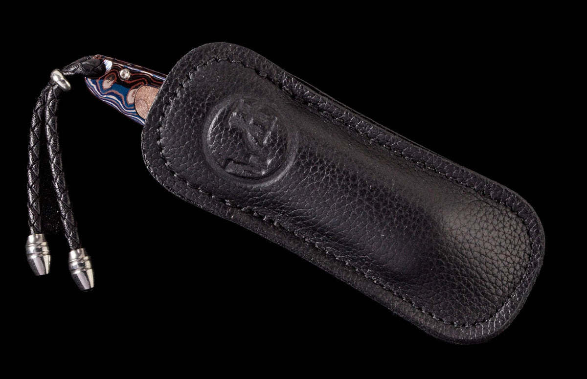 William Henry KNIVES B06 Blue Burl