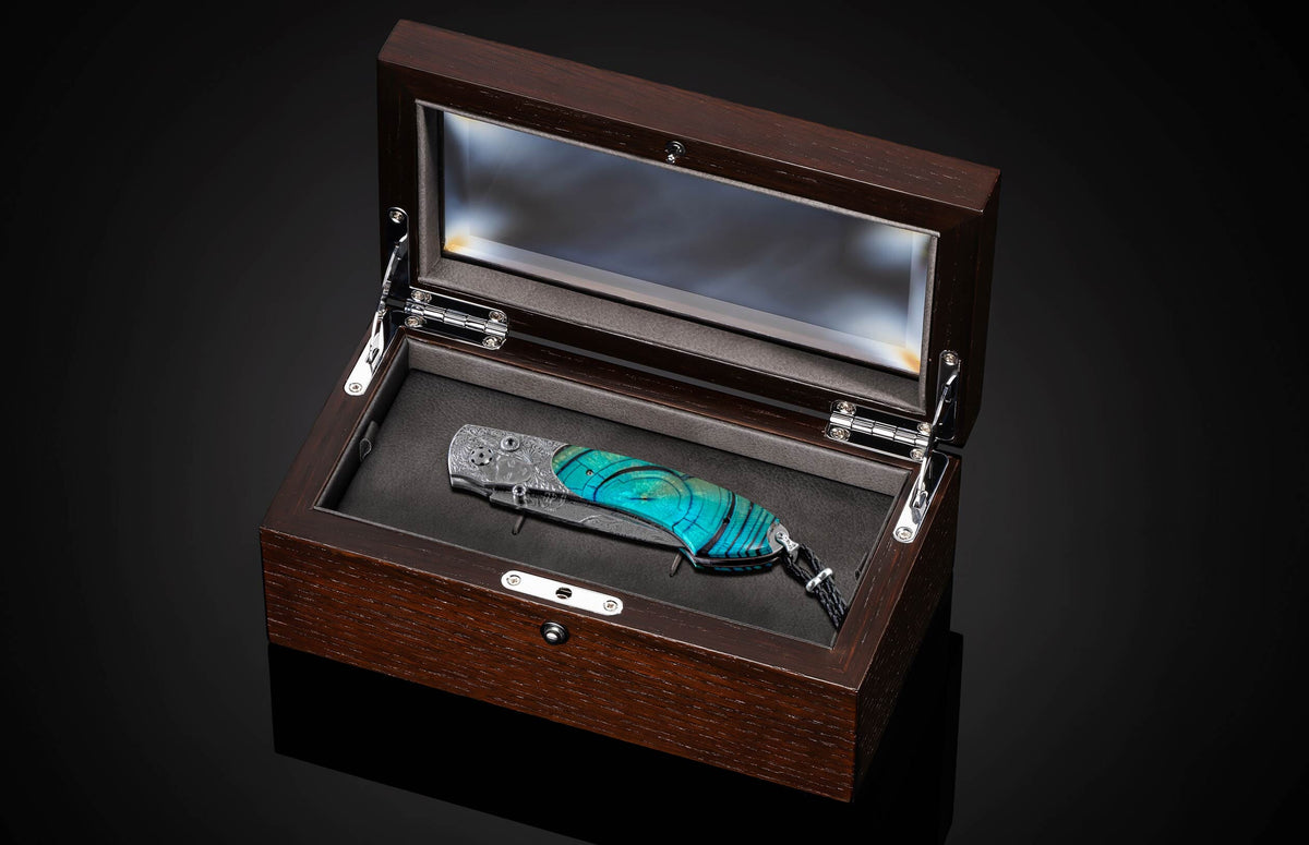 William Henry KNIVES B12 Frederique II