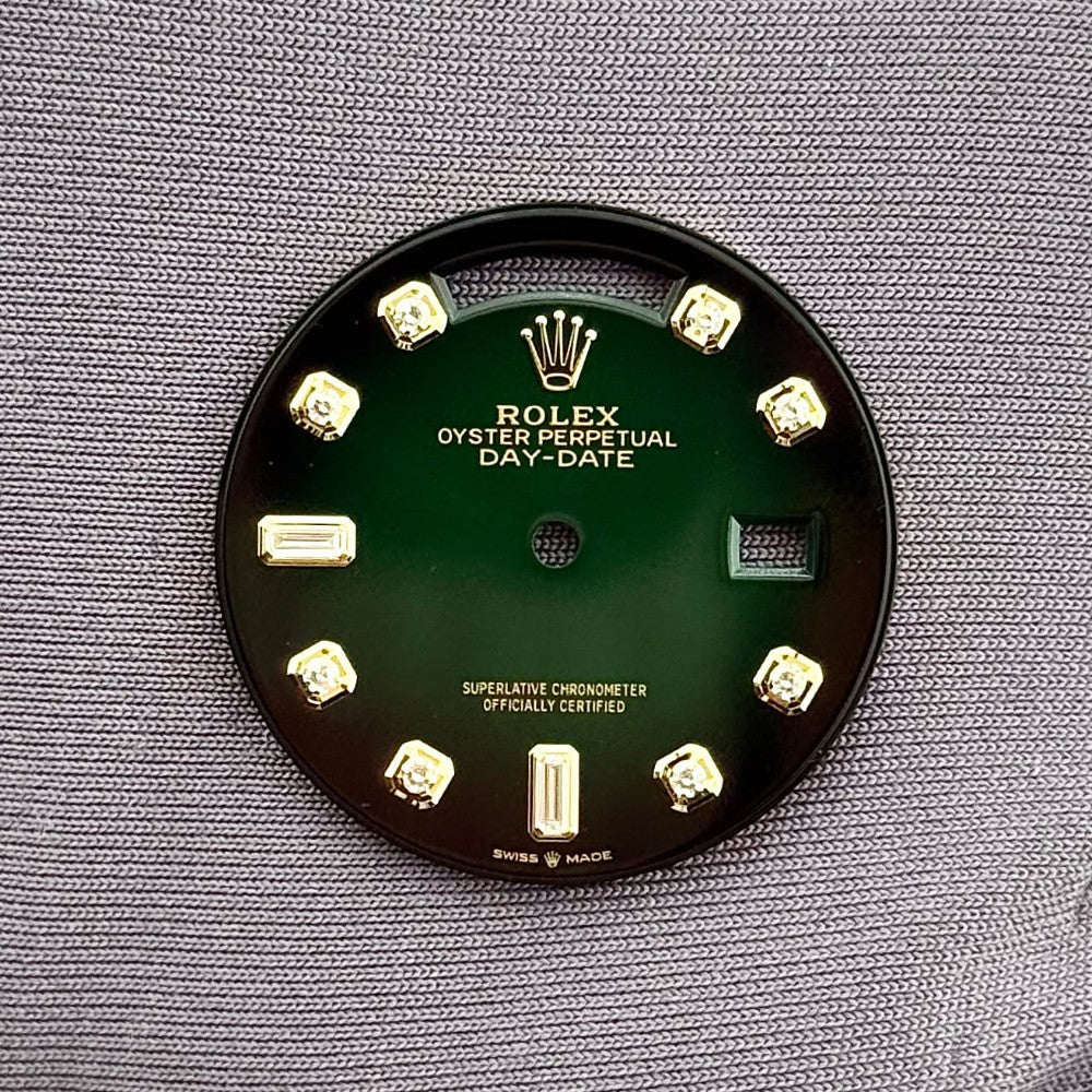Pre-Owned Rolex Day-Date 36mm Green Vignette Diamond With 2 Baguette 128238