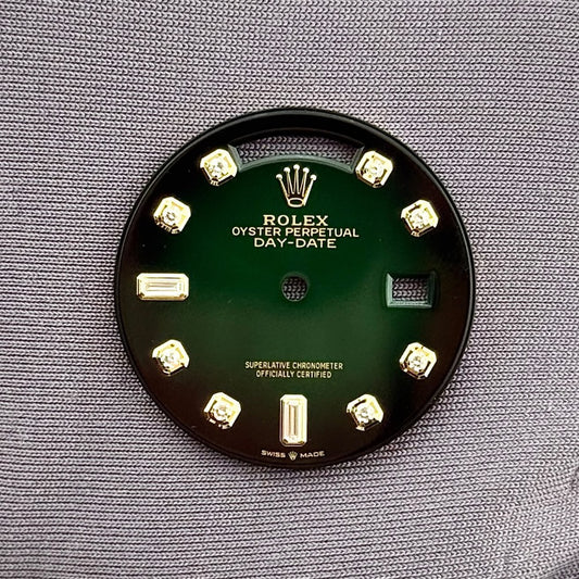 Pre-Owned Rolex Day-Date 36mm Green Vignette Diamond With 2 Baguette 128238