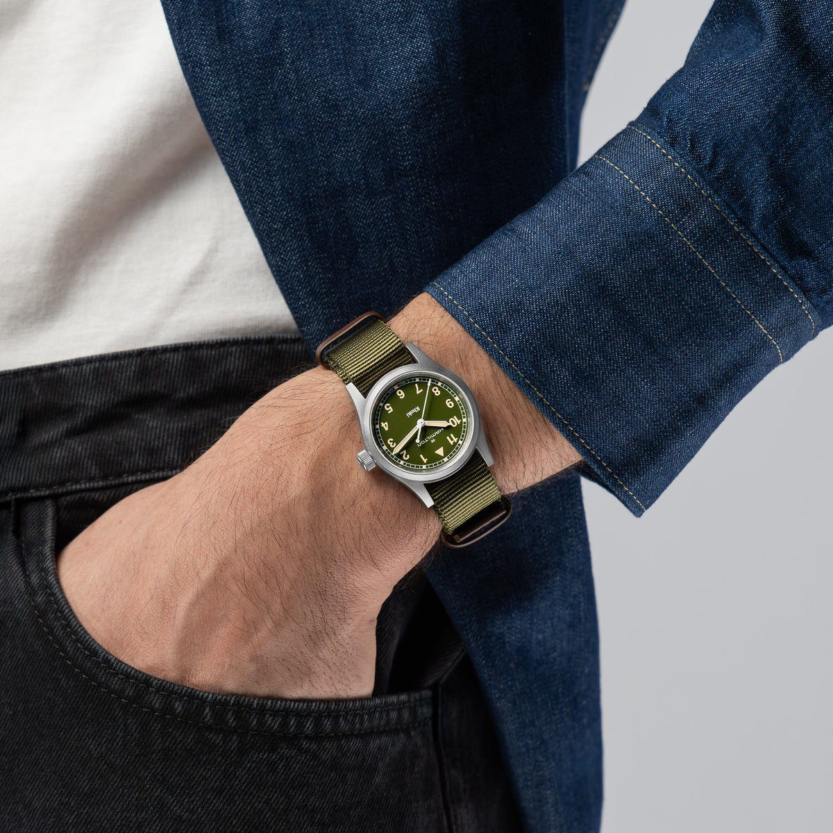 Hamilton Khaki Field quartz 33mm H69301960