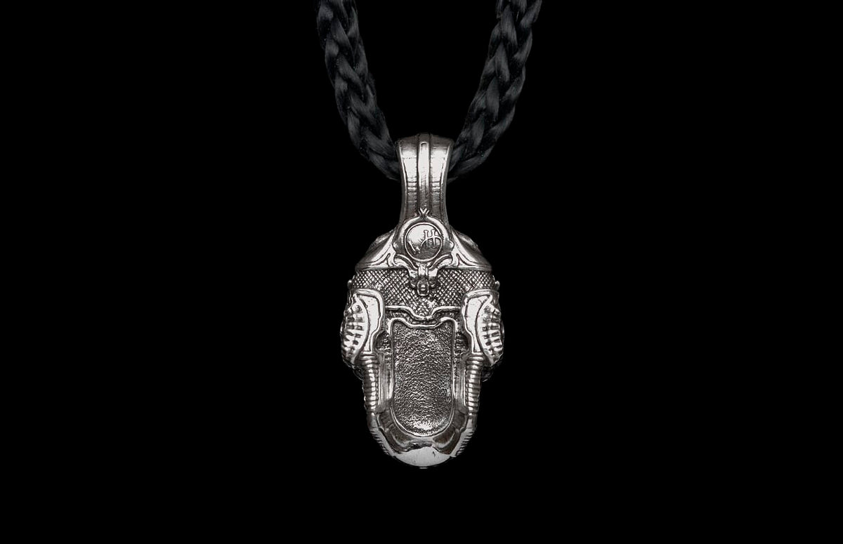 William Henry JEWELRY Blackbeard P18