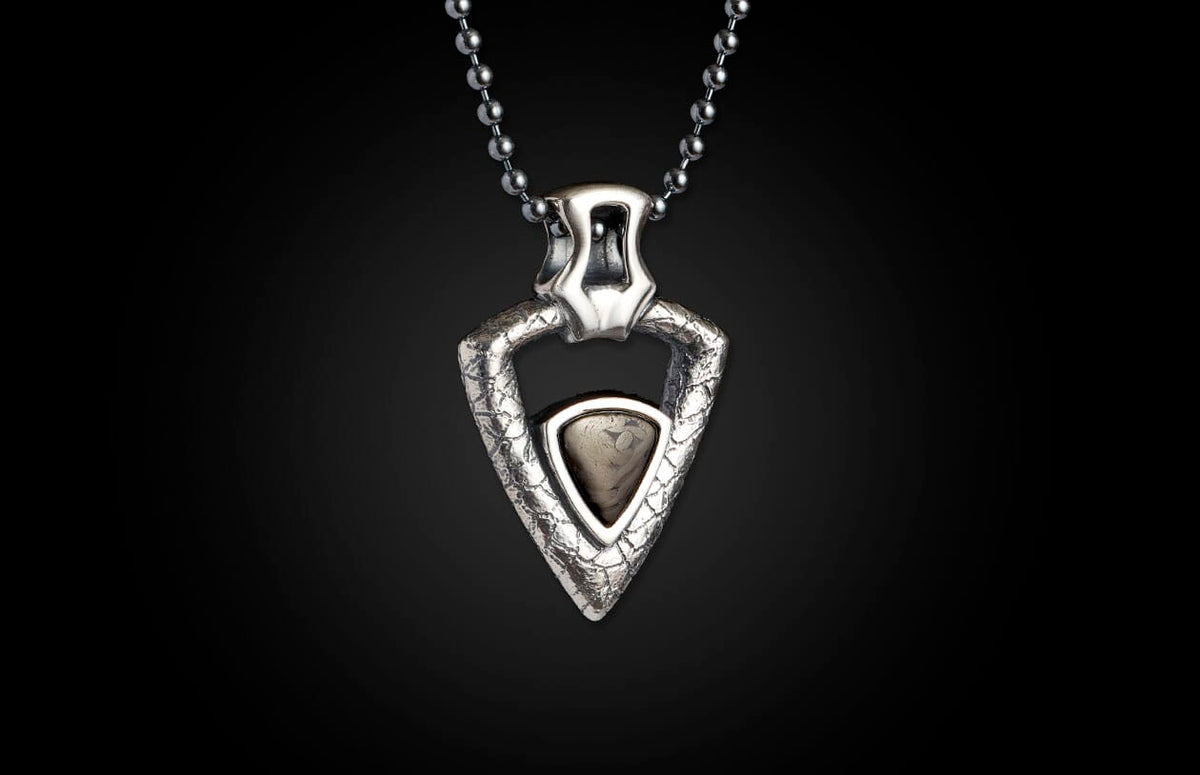 William Henry JEWELRY Carbon Fervor - 22" P28 CF - 22"