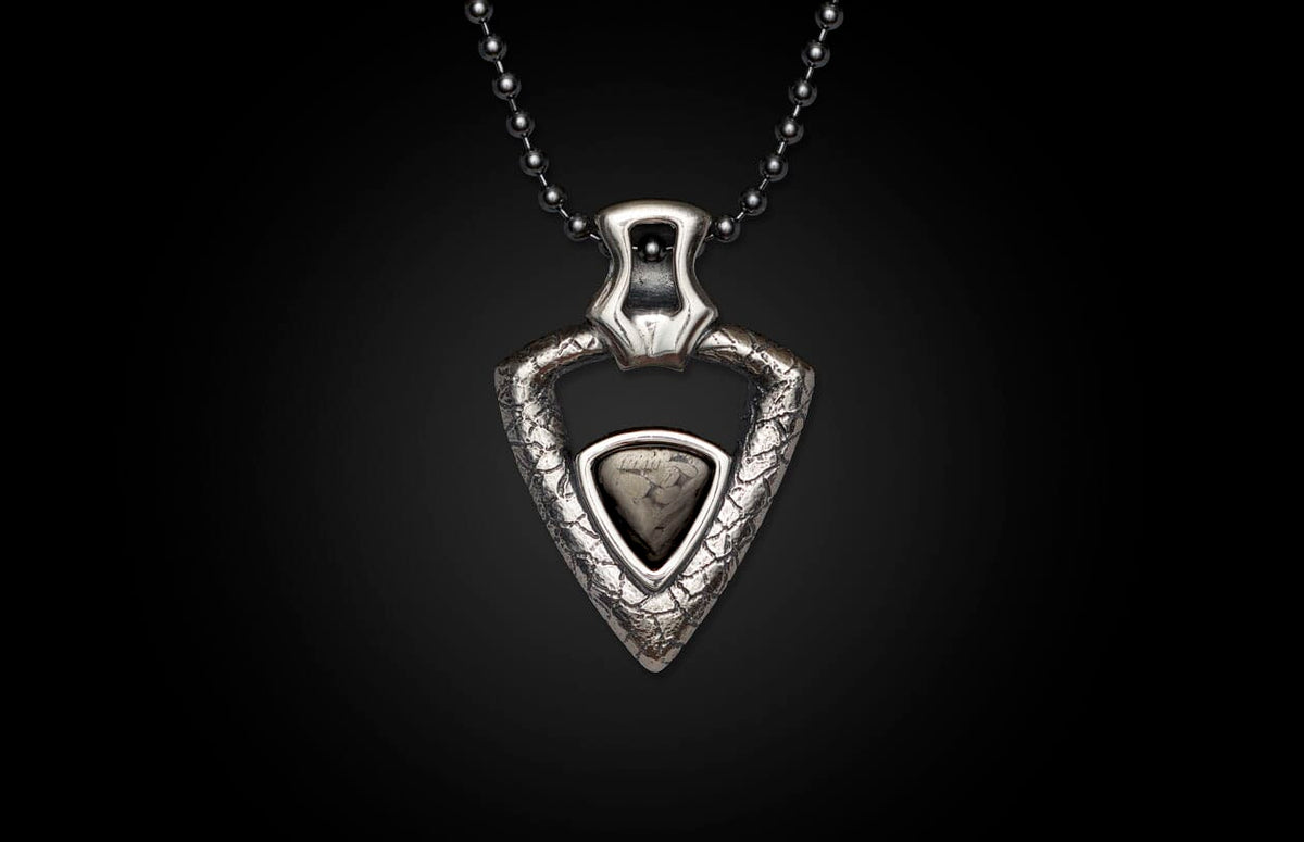 William Henry JEWELRY Carbon Fervor - 22" P28 CF - 22"