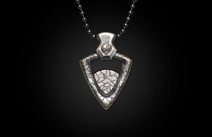 William Henry JEWELRY Carbon Fervor - 22" P28 CF - 22"