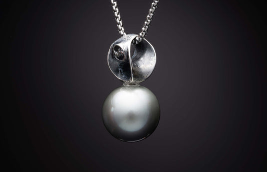 William Henry JEWELRY Luna P57